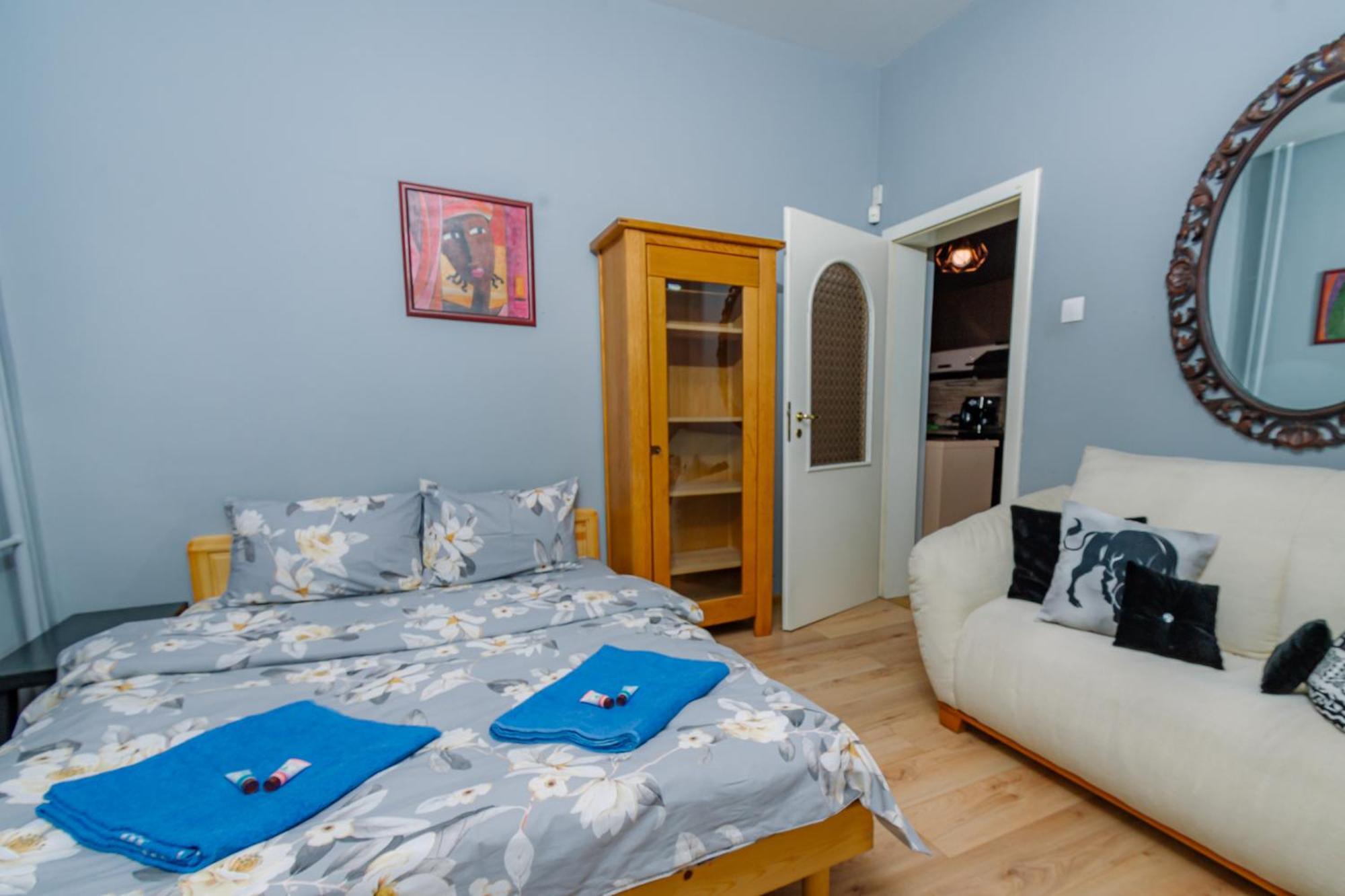 Top Center, 3Bdr, Heart Of The City, Free Secured Parking Sofie Exteriér fotografie